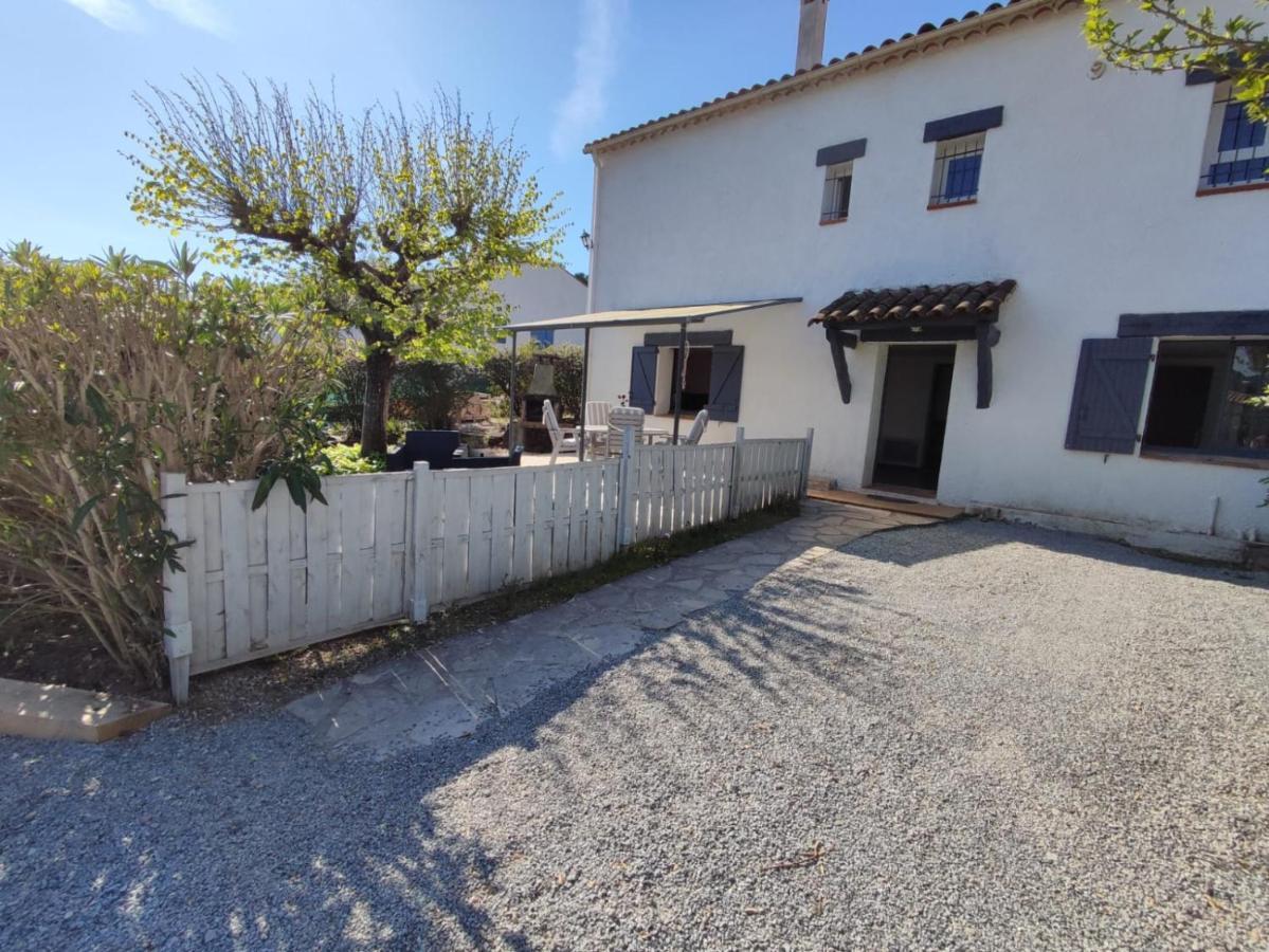 Le Mas Du Bijou Bleu Puget-sur-Argens Esterno foto
