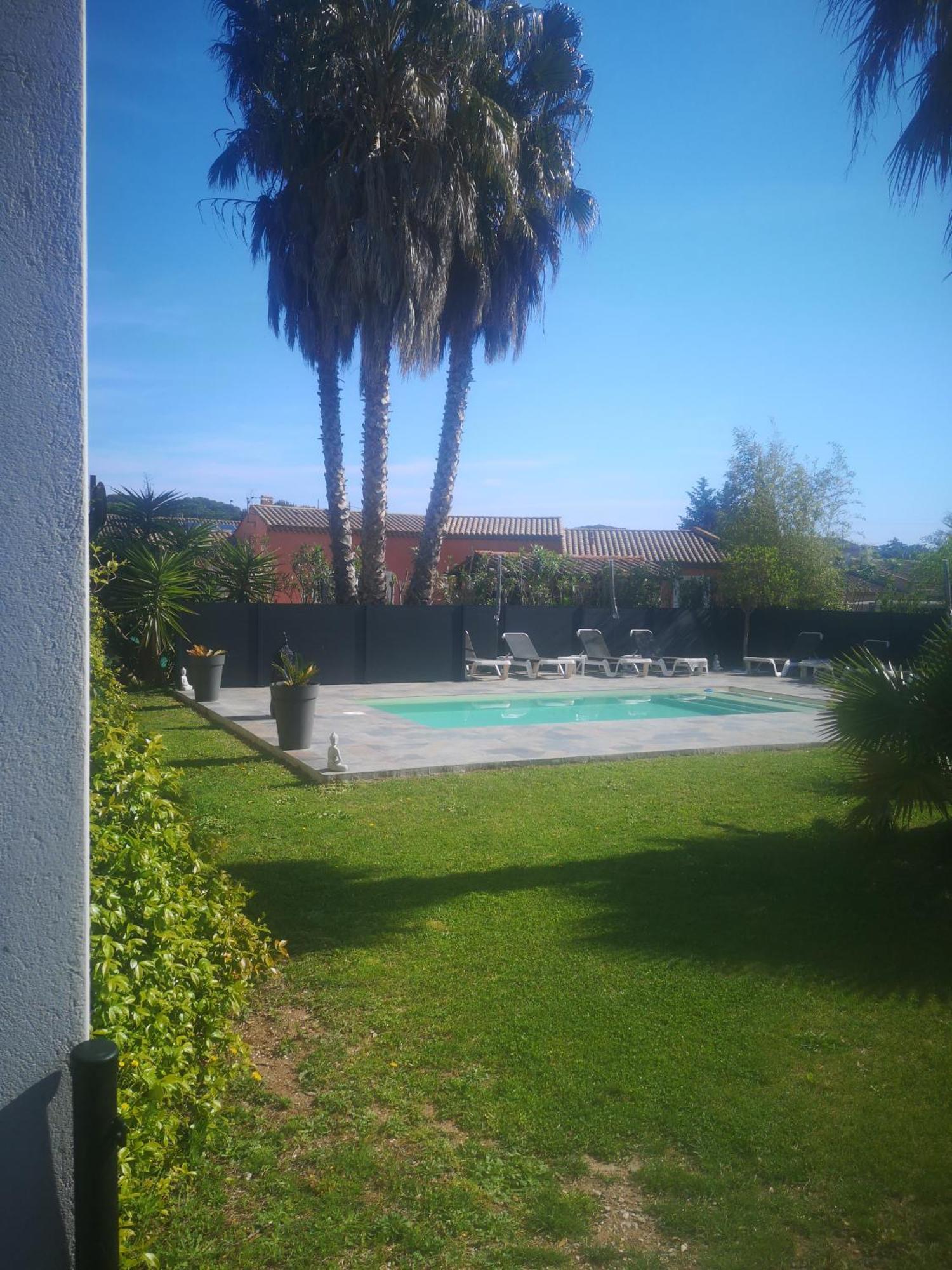 Le Mas Du Bijou Bleu Puget-sur-Argens Esterno foto